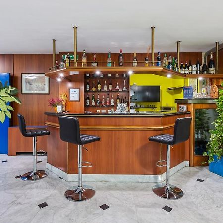 Ginosi Arizona Hotel Milan Extérieur photo