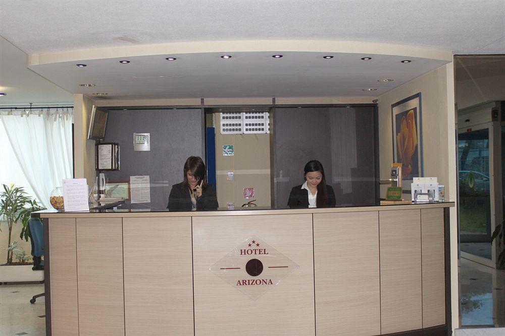 Ginosi Arizona Hotel Milan Extérieur photo