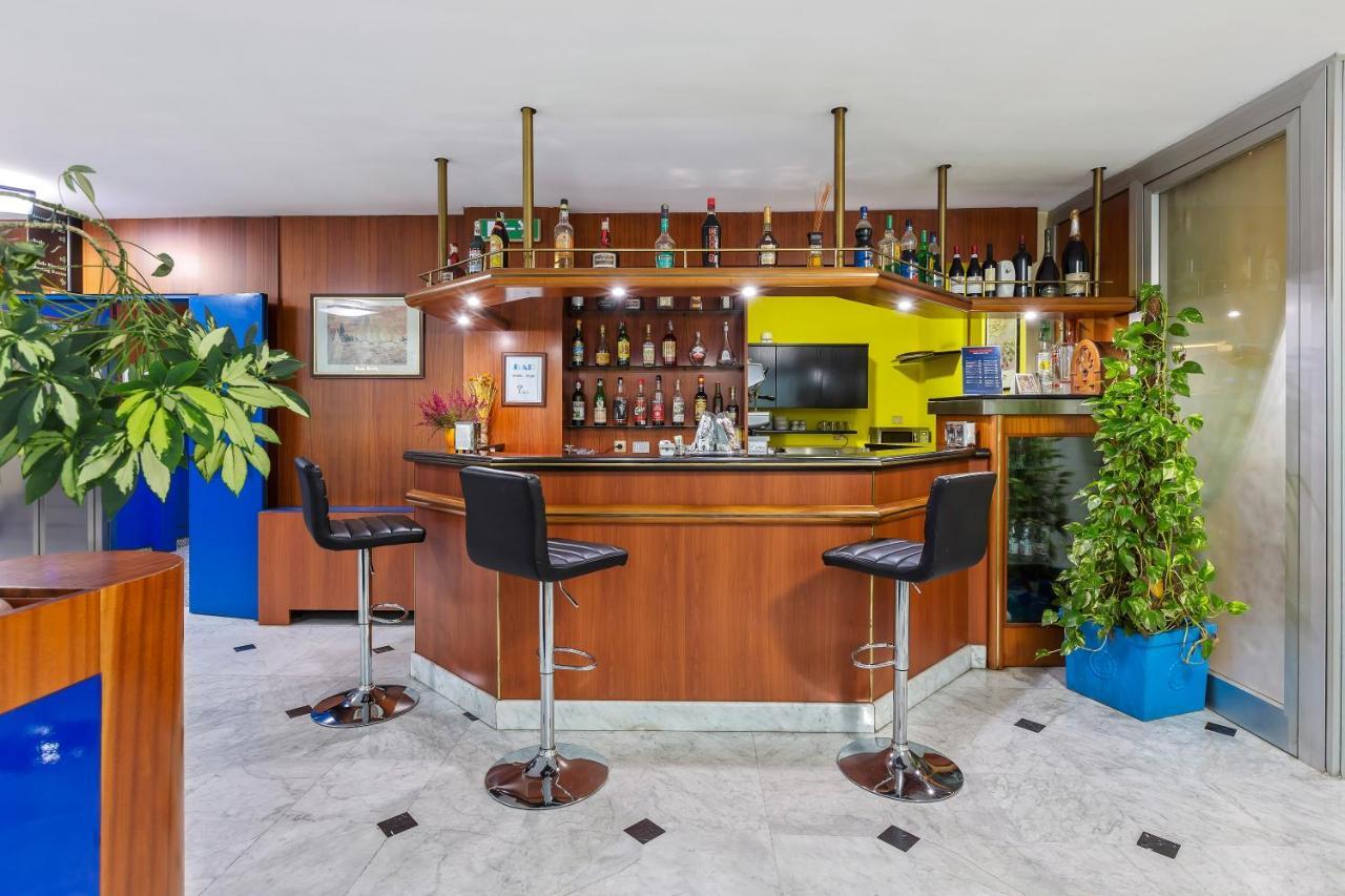 Ginosi Arizona Hotel Milan Extérieur photo