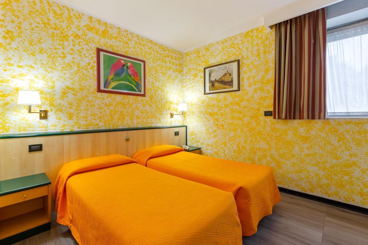 Ginosi Arizona Hotel Milan Extérieur photo