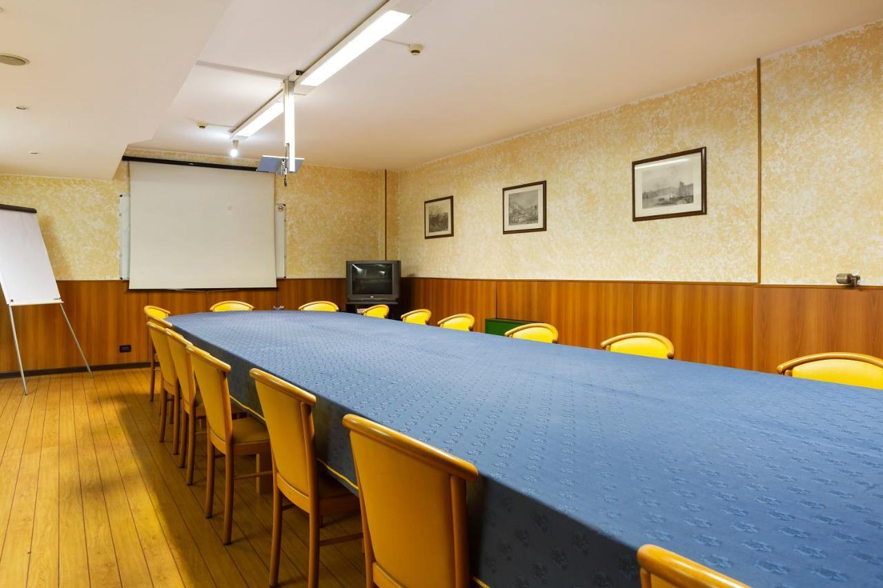 Ginosi Arizona Hotel Milan Extérieur photo