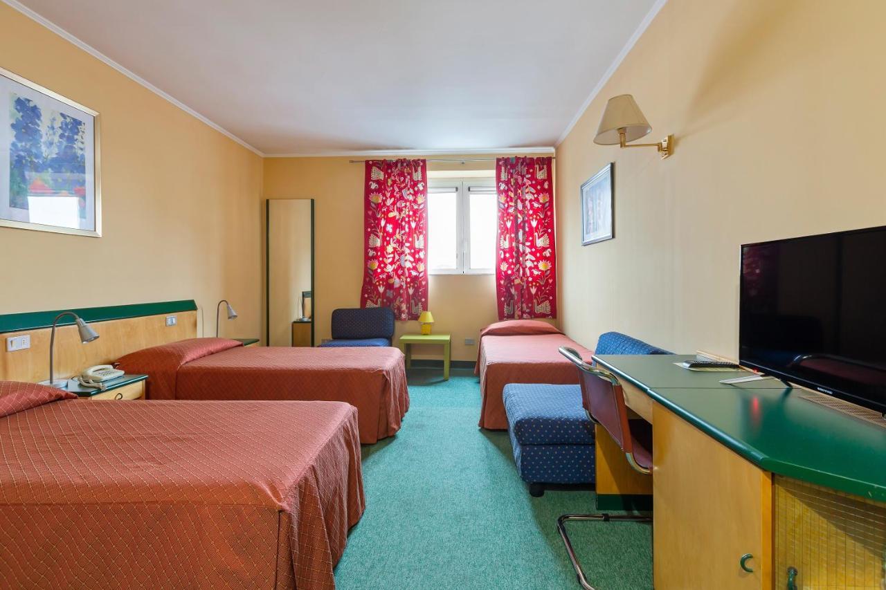 Ginosi Arizona Hotel Milan Extérieur photo
